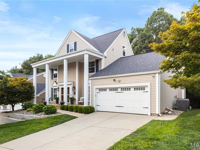 1233 Red Oak Plantation Dr, Ballwin, MO, 63021
