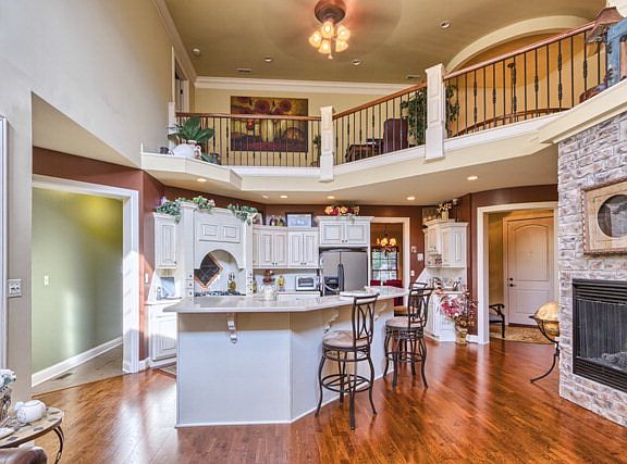 3rd image of 4730 Water Wheel Way