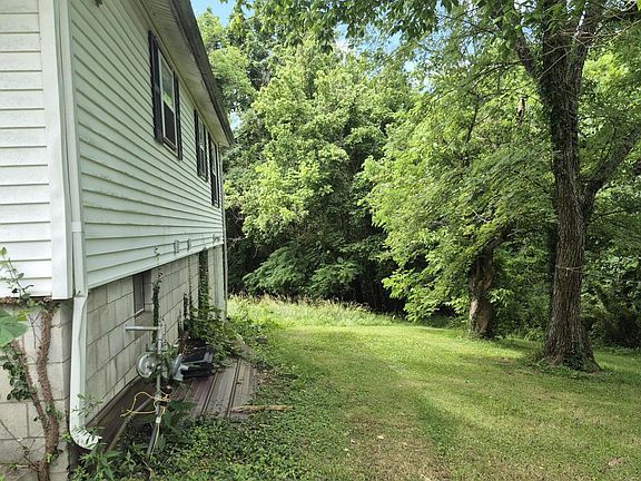 4th image of 211 Treadway Dr