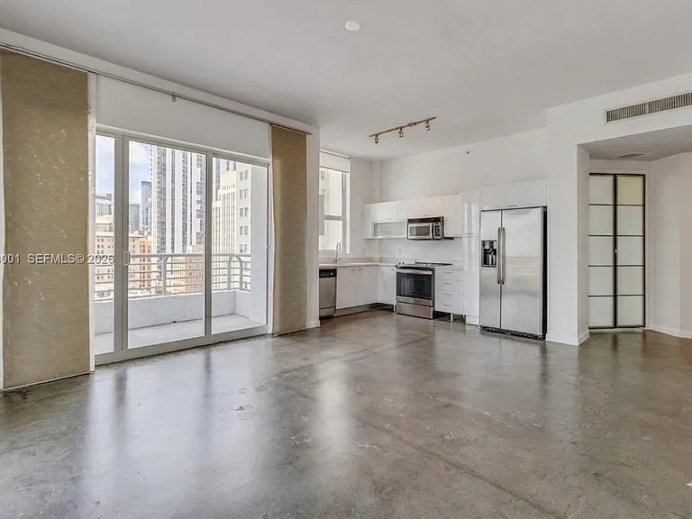133 NE 2nd Ave #1402 — Photo 3