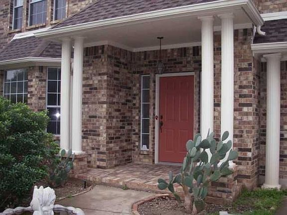 3rd image of 106 S Carriage Hills Dr