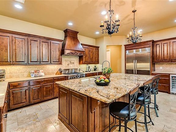 4th image of 7101 Greenshores Dr