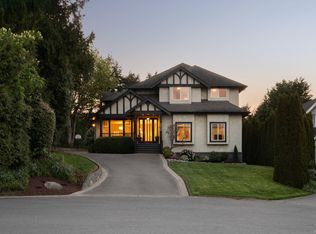 9246 Mainwaring Rd, North Saanich, BC V8L1K1