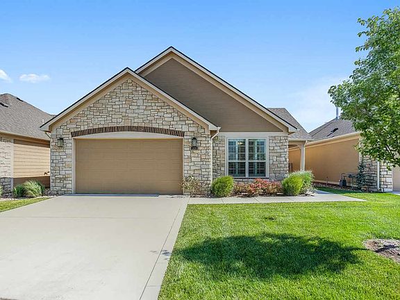 2nd image of 1020 E Cross Creek Pl