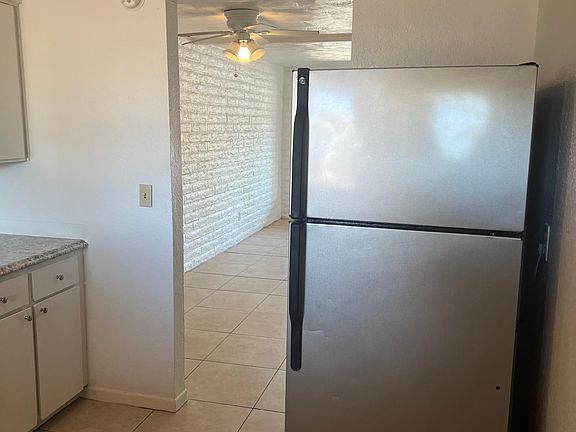 3rd image of 506 E Jacinto St