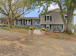 34 Clayton Ln, Fayetteville, TN 37334