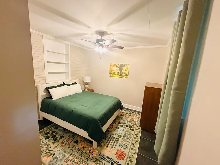 416 Poplar St — Photo 56