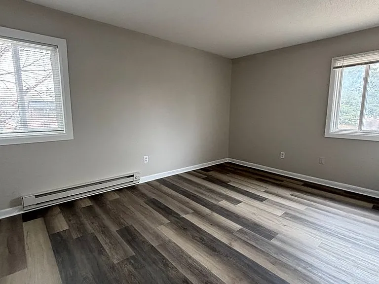 Cedar Crest Apartments — Photo 23