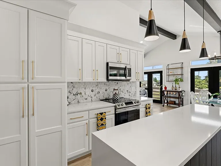 813 N Cedar Bluff Rd — Photo 10