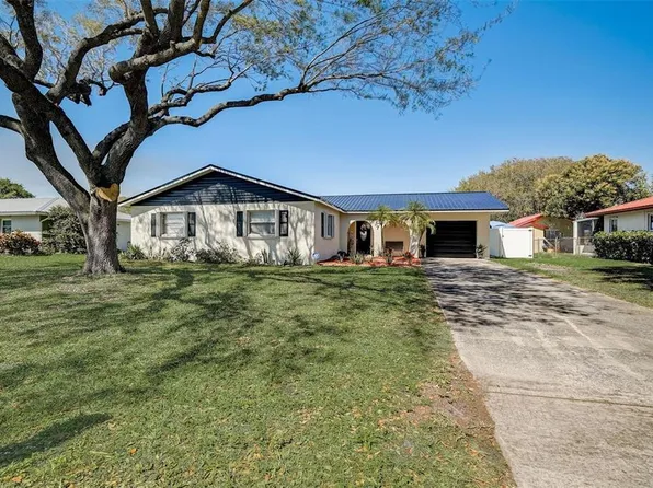 207 E Sugarland Cir, Clewiston, FL 33440