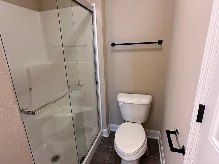 9404 N Adrian Ave — Photo 11