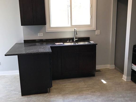 2nd image of 14244 Woodlawn Ave