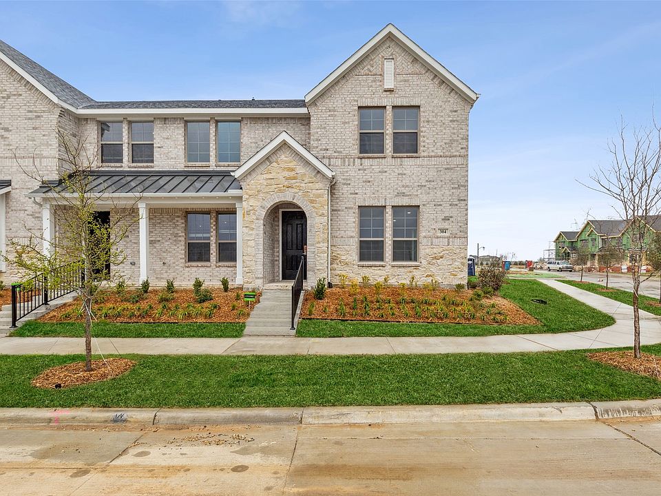 1st image of 304 Parkside Dr
