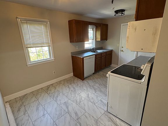 4th image of 12 Wareham St #3