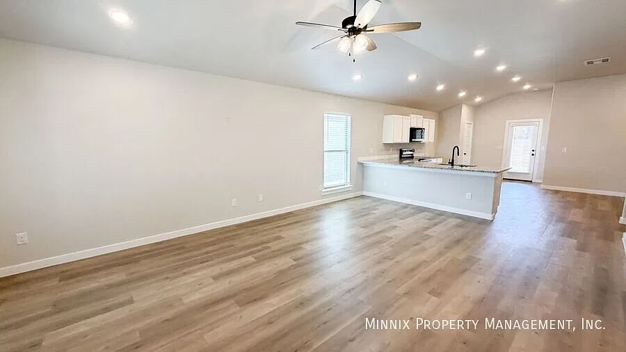 Frenship ISD| Lubbock, TX 3 bedroom 2 bathroom For Rent | 3520 Turner Ave — Photo 2