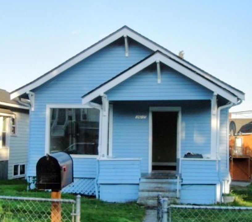 1st image of 3615 Lombard Ave