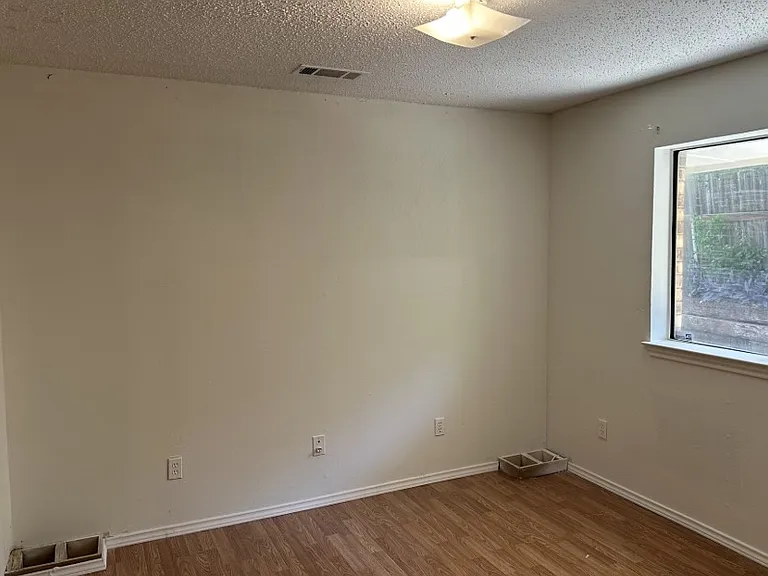 2806 Monet Pl — Photo 16