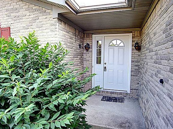 2nd image of 231 Green Oak Dr