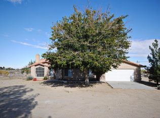 4822 Avenal St, Phelan, CA 92371