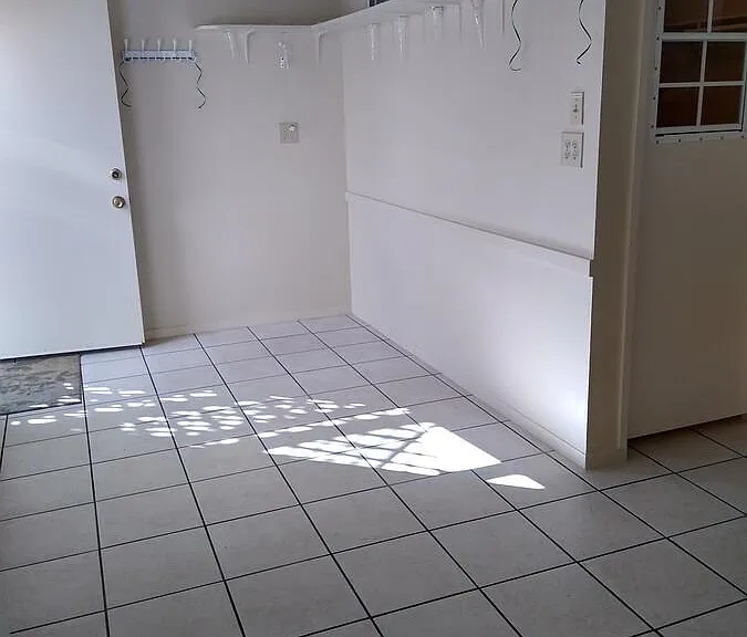 1843 E Palmyra Ave — Photo 23