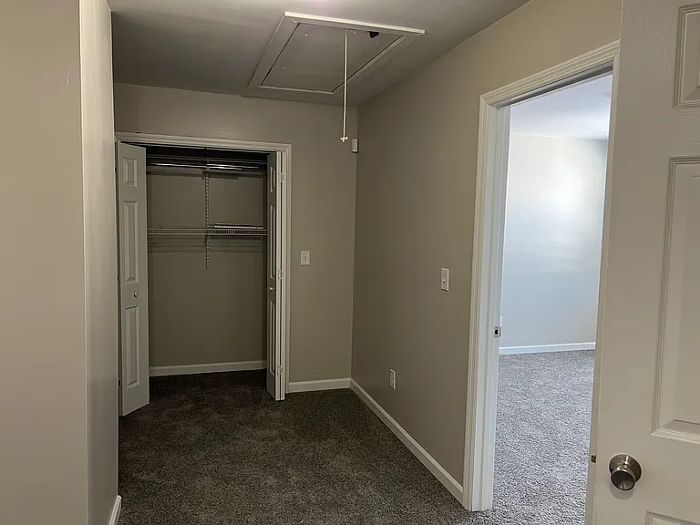 105 Chesapeake Ct — Photo 8