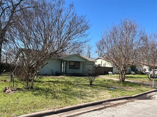 877 Volney Dr, Terrell, TX 75160