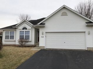 708 Redwood Ct, Genoa, IL 60135