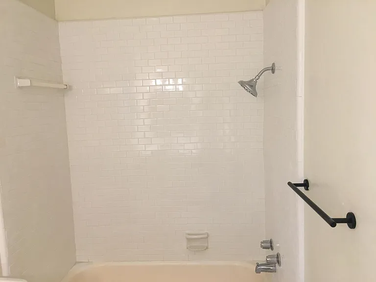 420 Steele Blvd #17 — Photo 16