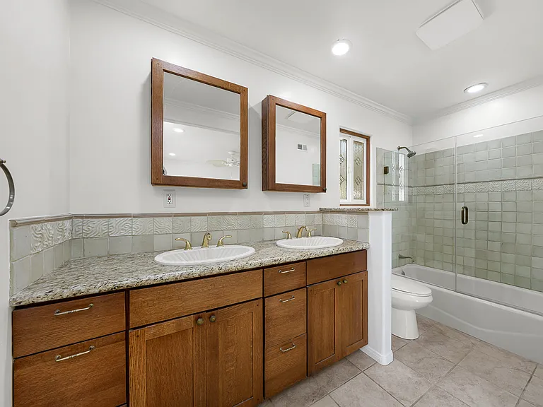 5830 Mott St — Photo 27