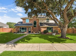 2038 Vista Dr, Lewisville, TX 75067