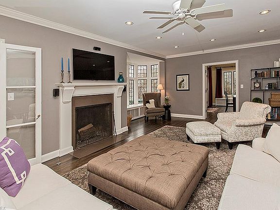 4th image of 2360 Delamere Dr