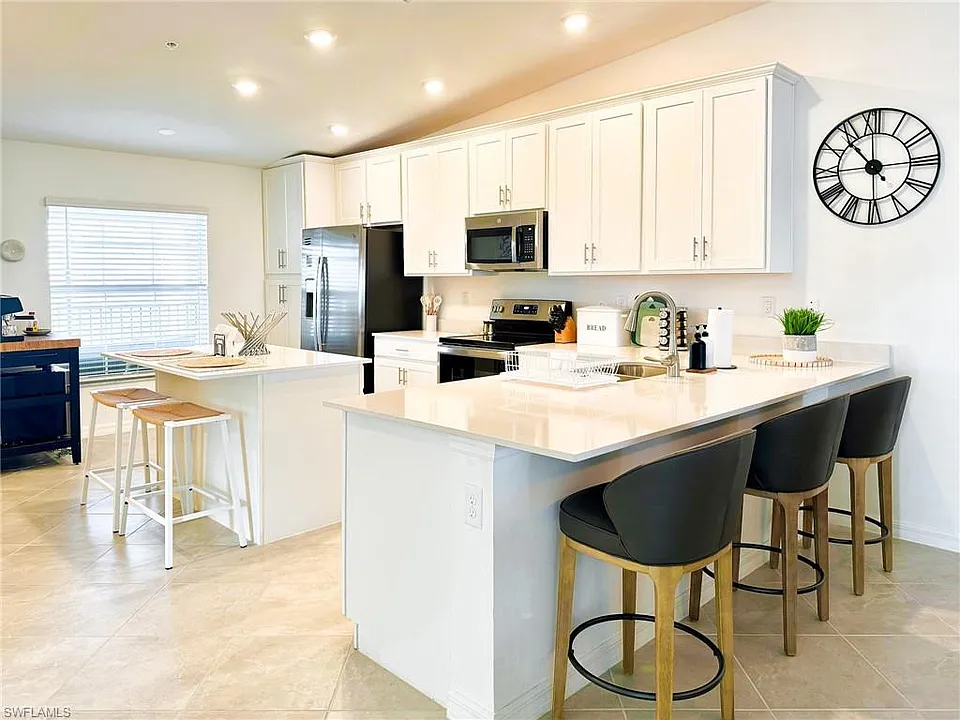 5433 Double Eagle Cir #2928