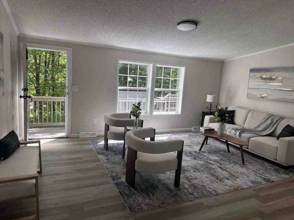 10 Gardner Falls Rd #1