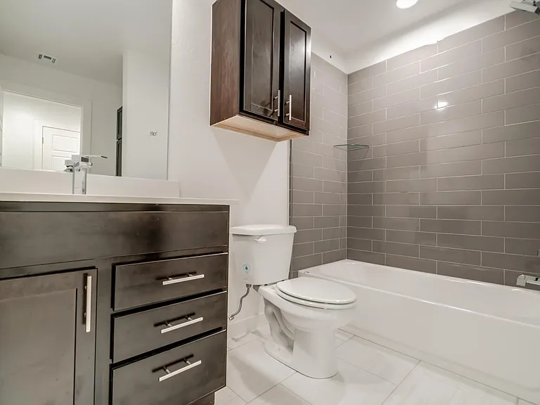 13522 Vinita Dr — Photo 20