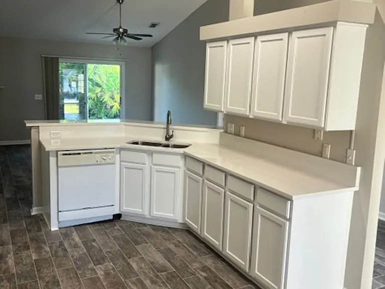 53 Ryder Dr — Photo 4