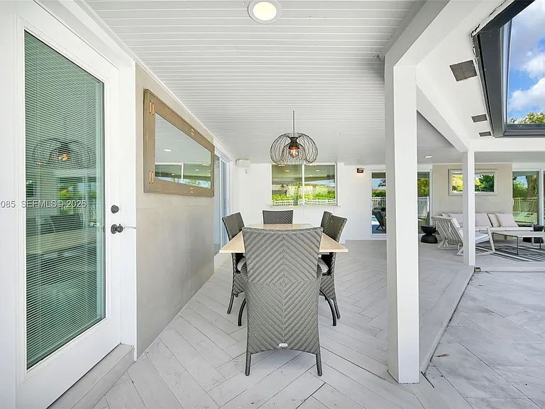 1001 NW 4th Ct — Photo 54