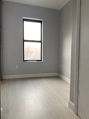5th image of 520 W 175th St #15A