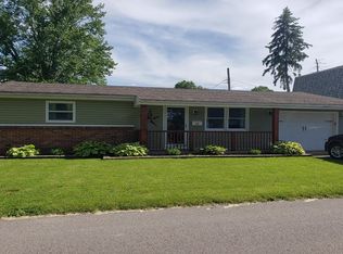 113 E Elizabeth St, Flora, IN 46929