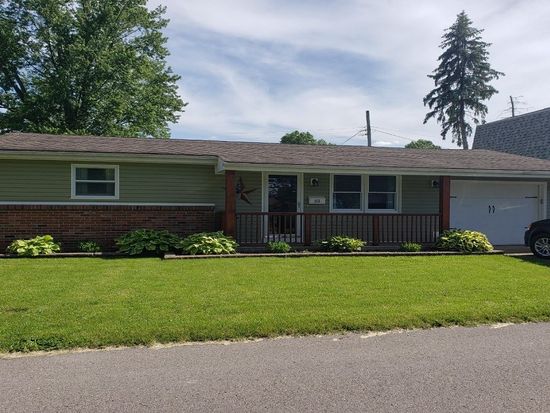 113 E Elizabeth St, Flora, IN 46929