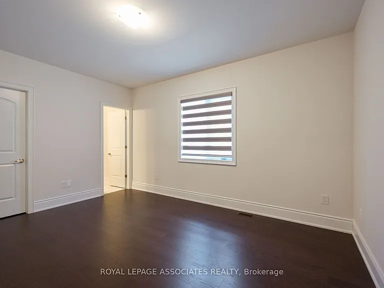 55 Raspberry Ridge Ave — Photo 34