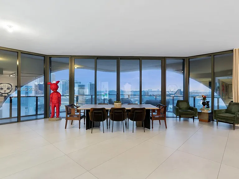 1000 Biscayne Blvd #1702 — Photo 21