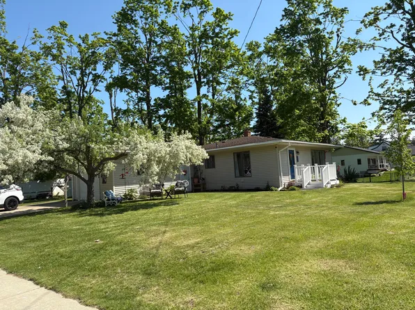 401 E 4th St, Gaylord, MI 49735