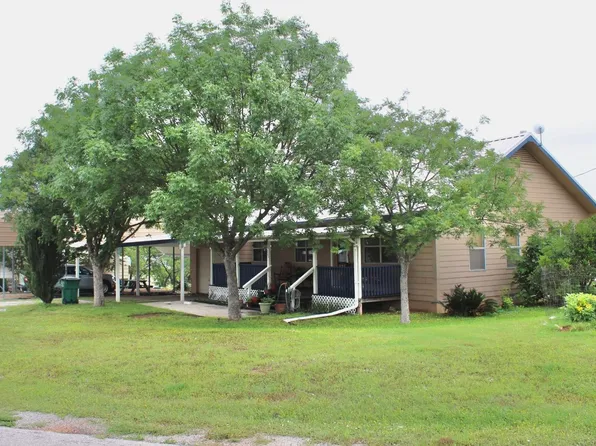 220 Link Drive, Kingsland, TX 78639