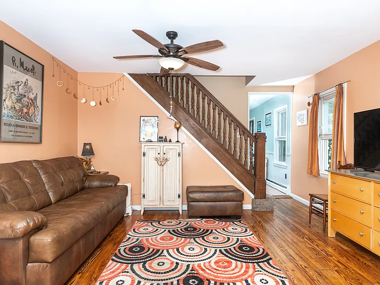 440 Pine St — Photo 18