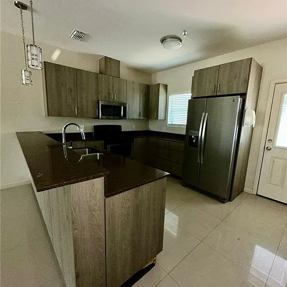 418 Newport Ave #2 — Photo 7