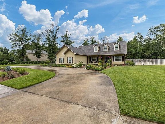 5th image of 477 Belmont Cir