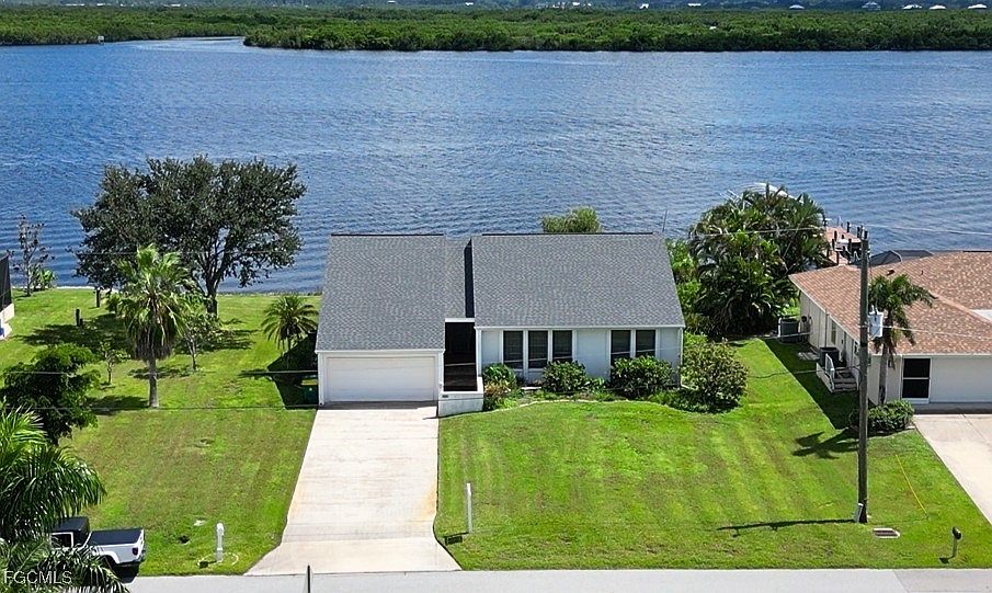 1st image of 3000 Peace River Dr