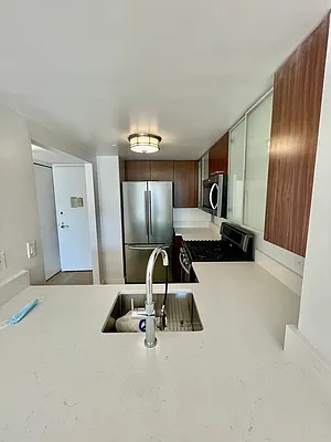 Rented by Cushman & Wakefield (Management) | media 13