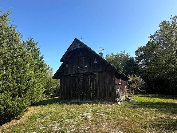 3rd image of 5475 S County Road 1600 W