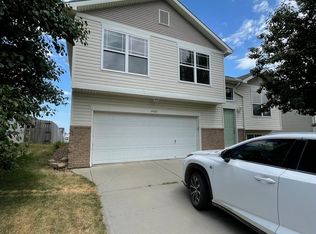 19470 U St, Omaha, NE 68135